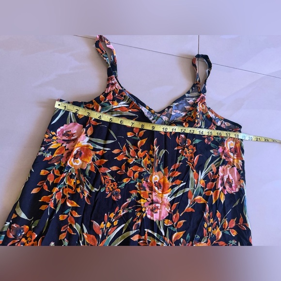 MSK brand maxi dress, size large, with a black background and a floral pattern - Picture 13 of 16